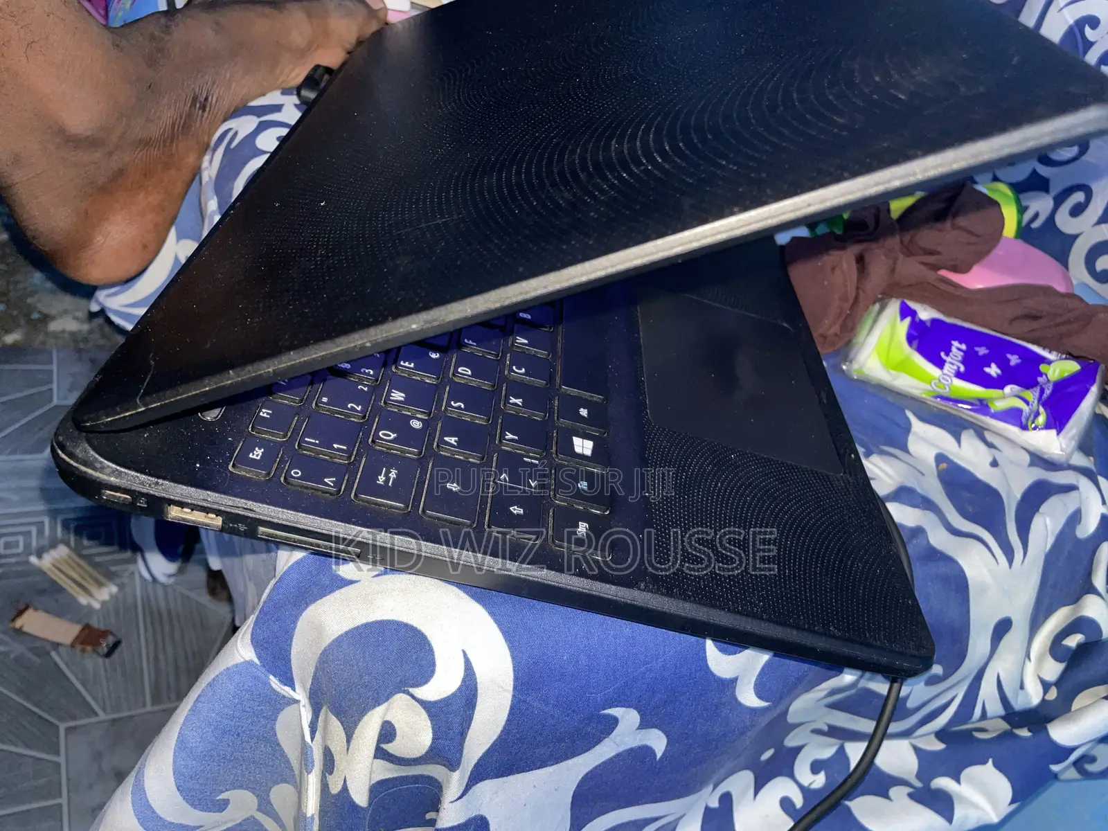 Acer AcerNote Pro 8GB Intel Core i3 SSHD (Hybrid) 1T