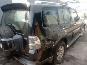 Mitsubishi Pajero 2005 Noir Mat