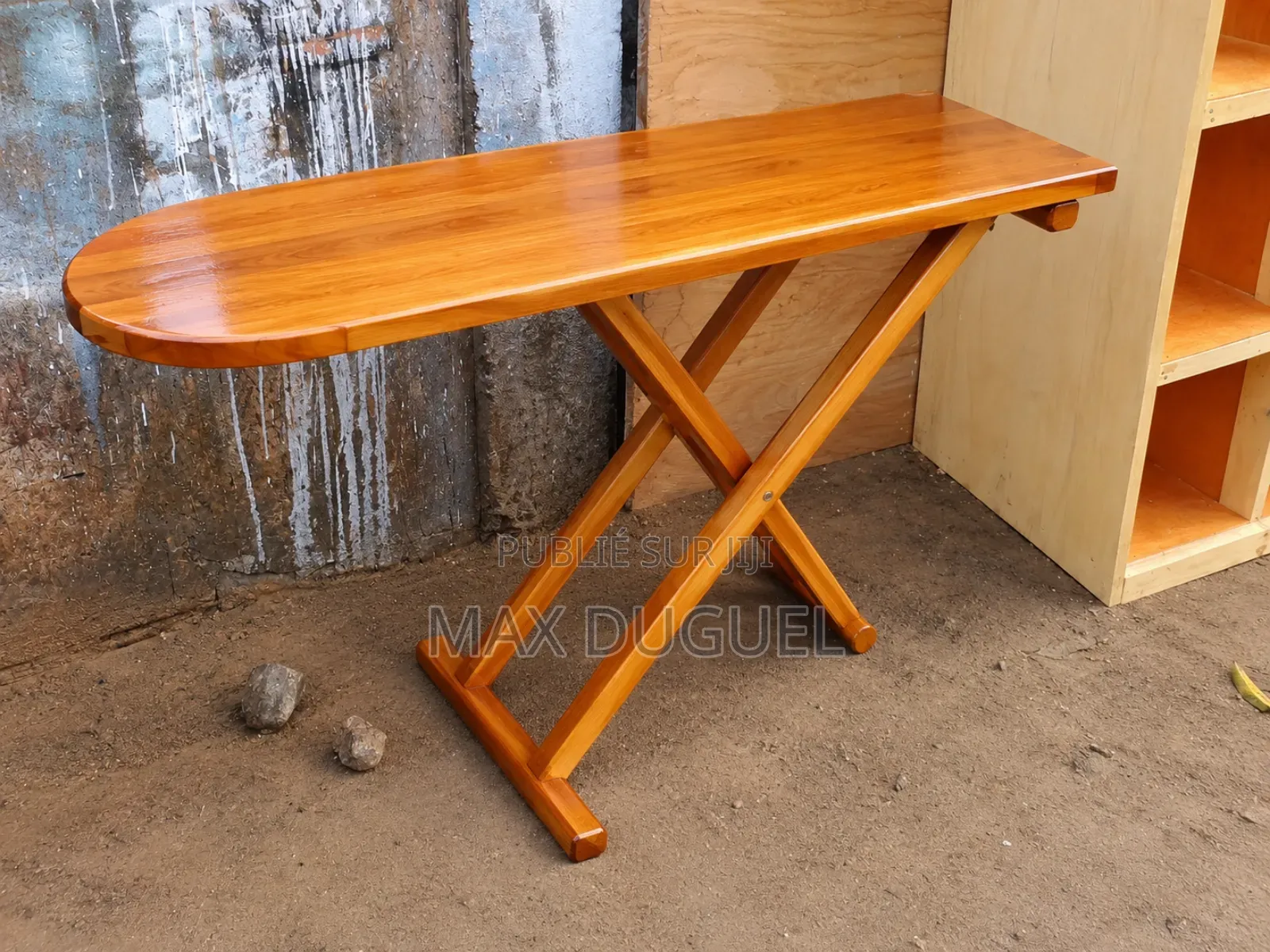 Jeanette (Table a Repasser)