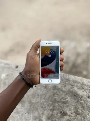 Apple iPhone 7 32 GB Noir
