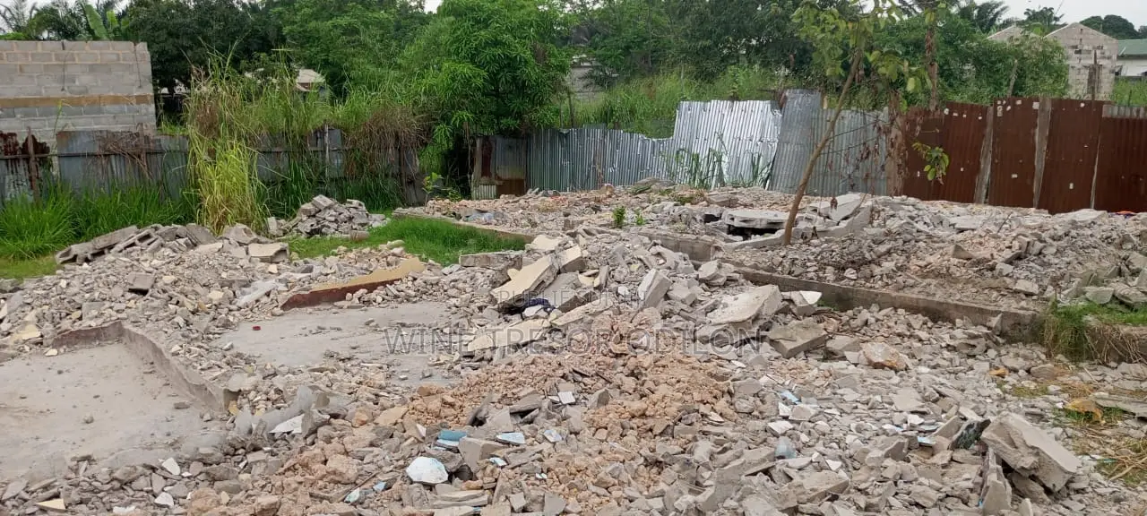 Parcelle a Vendre Bord Du Goudron Mayinga
