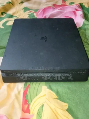 Play Station 4