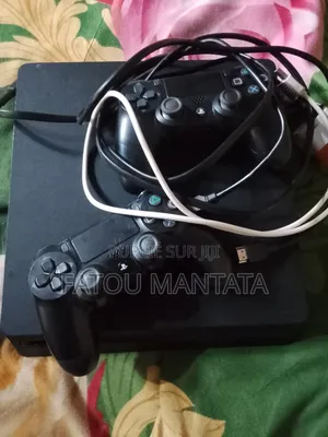 Play Station 4