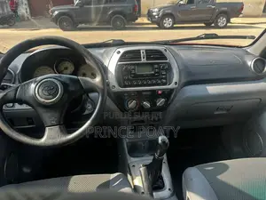 Toyota RAV4 4x4 2009 Rouge