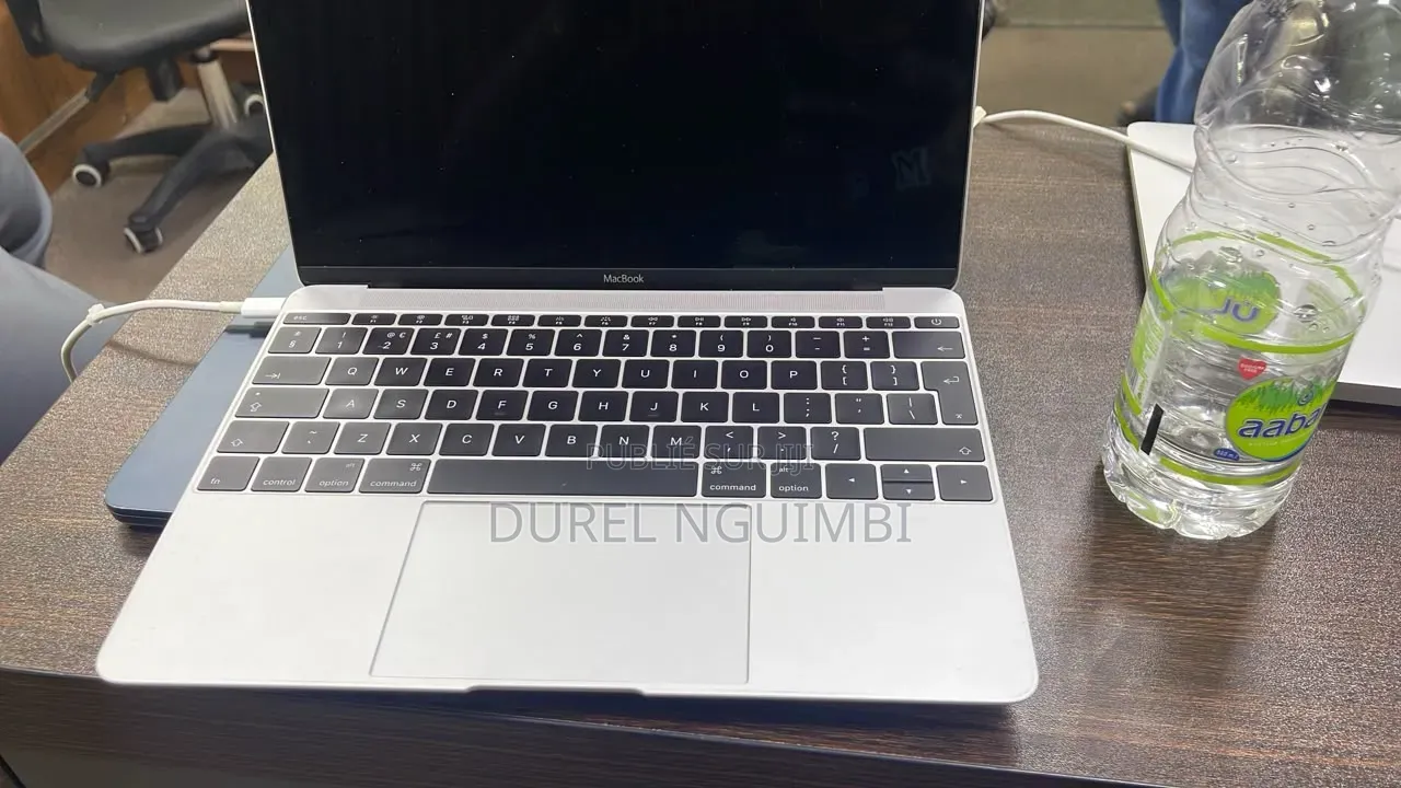 Nouveau Apple MacBook 2016 8GB Intel Core 5 SSD 512GB
