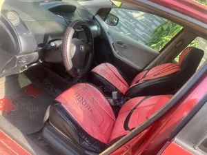 Toyota Yaris 2015 Rouge