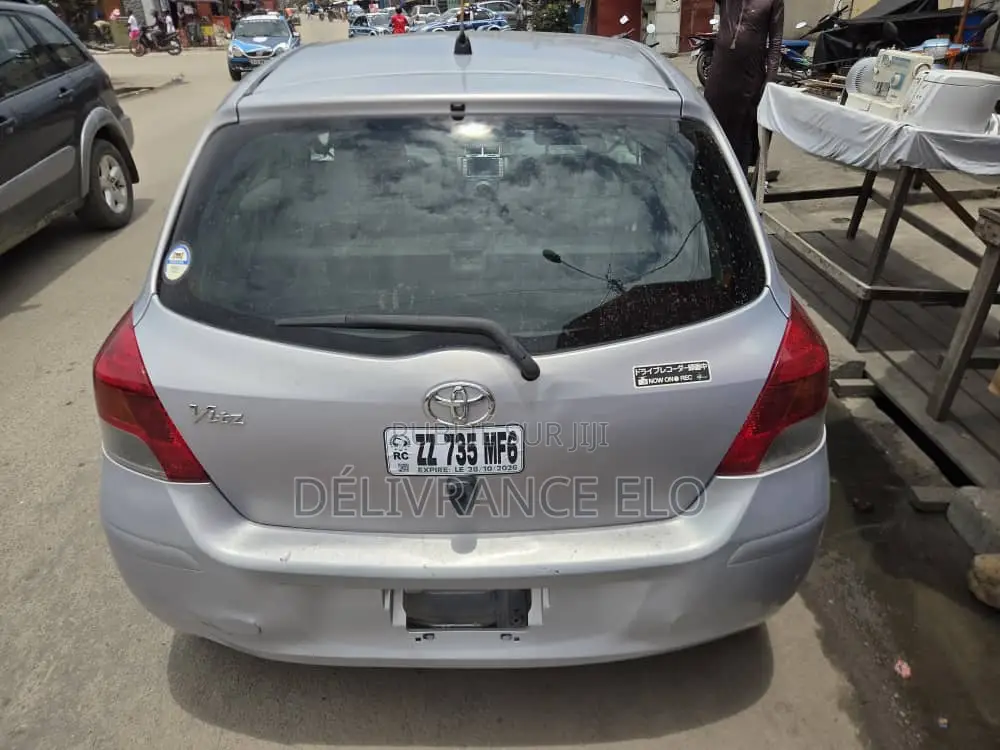 Toyota Yaris 2016 Argenté