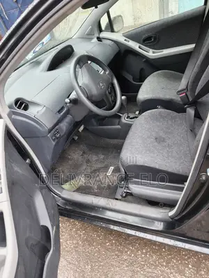 Toyota Yaris 2016 Noir
