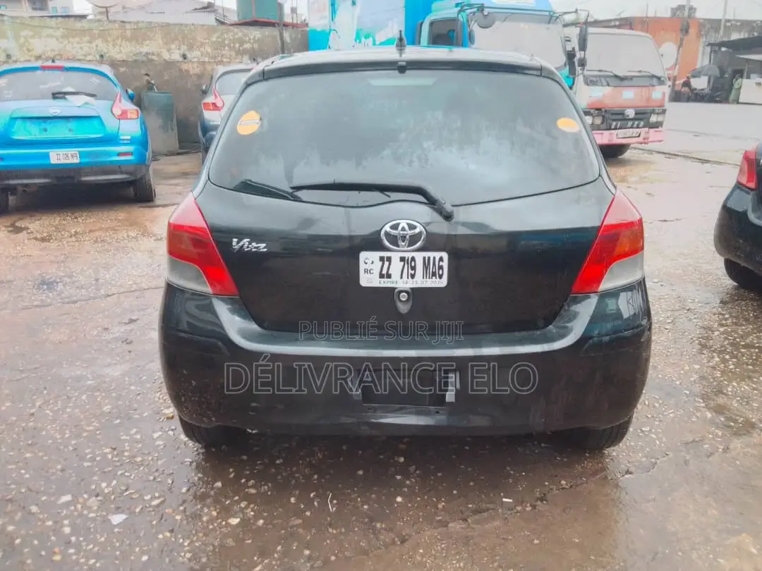 Toyota Yaris 2016 Noir