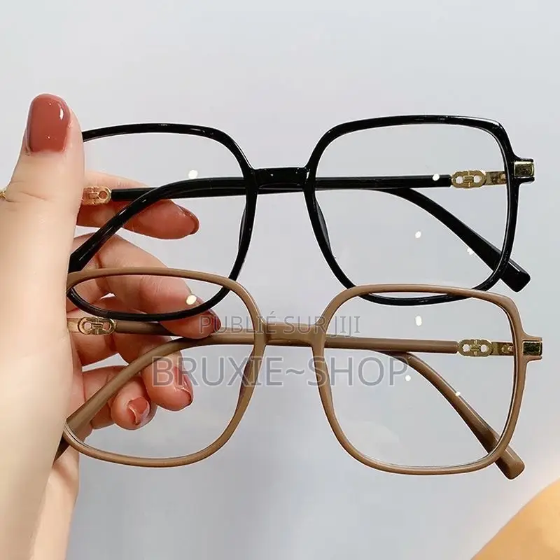 Paire De Lunettes
