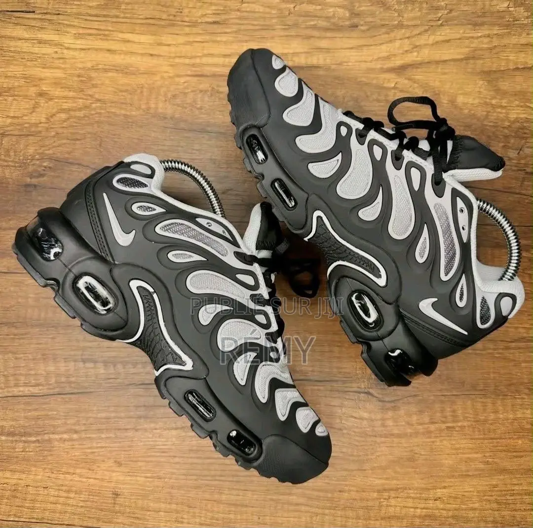 Paire De Baskets