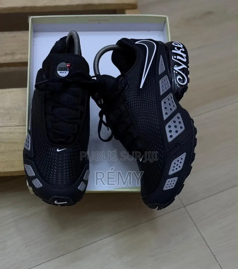 Paire De Baskets