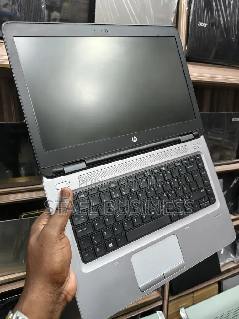 Ordinateur portable HP 14S 8GB Intel Core i5 HDD 500GB