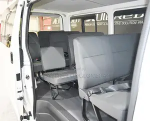 Toyota HiAce 2004 Blanc