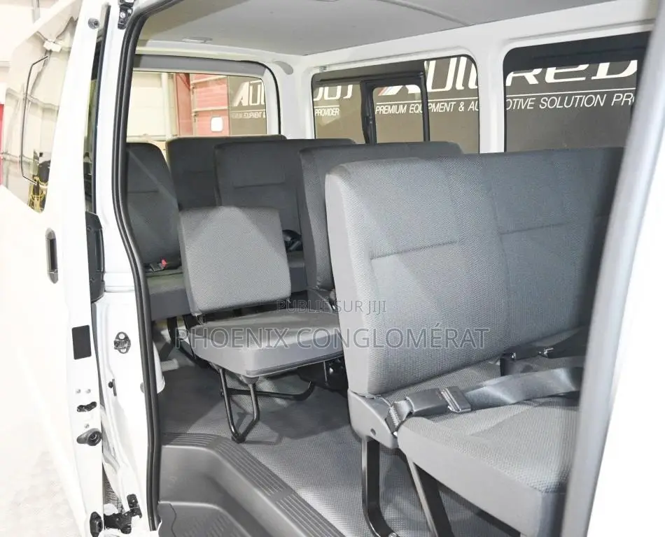 Toyota HiAce 2004 Blanc