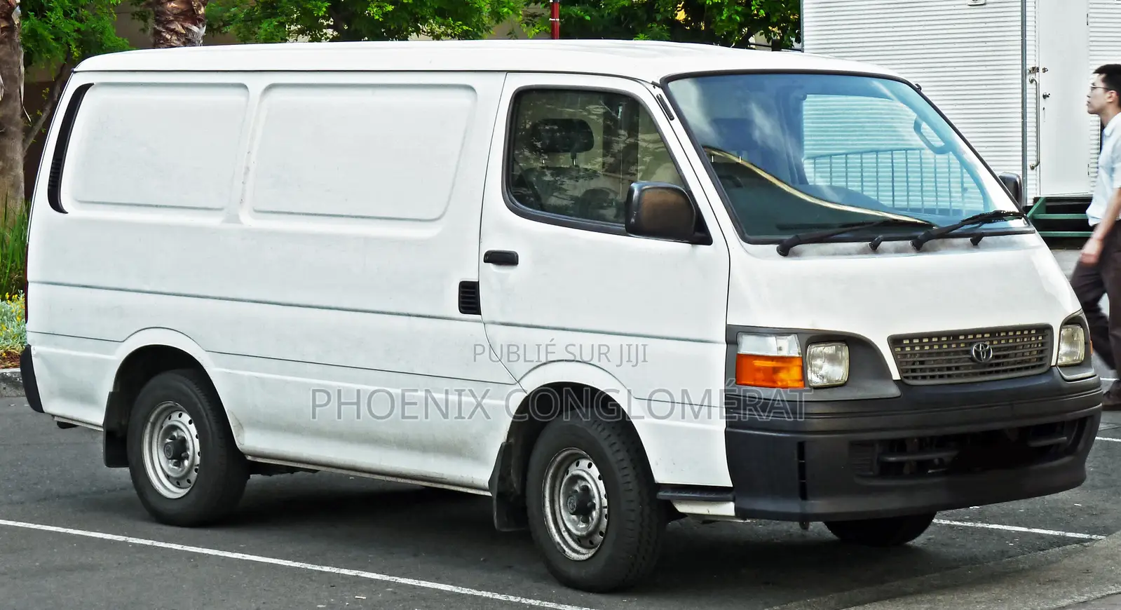 Toyota HiAce 2007 Beige