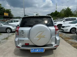 Toyota RAV4 2016 Vert