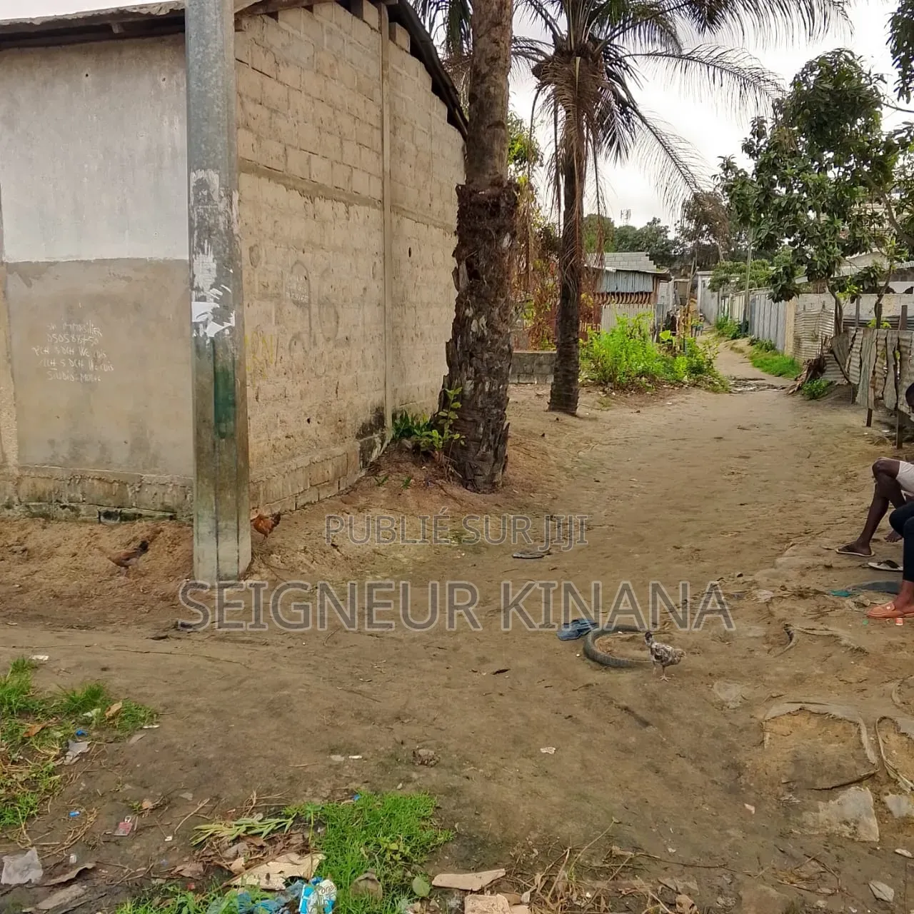 1chbre Maison dans Ngoyo à Vendre