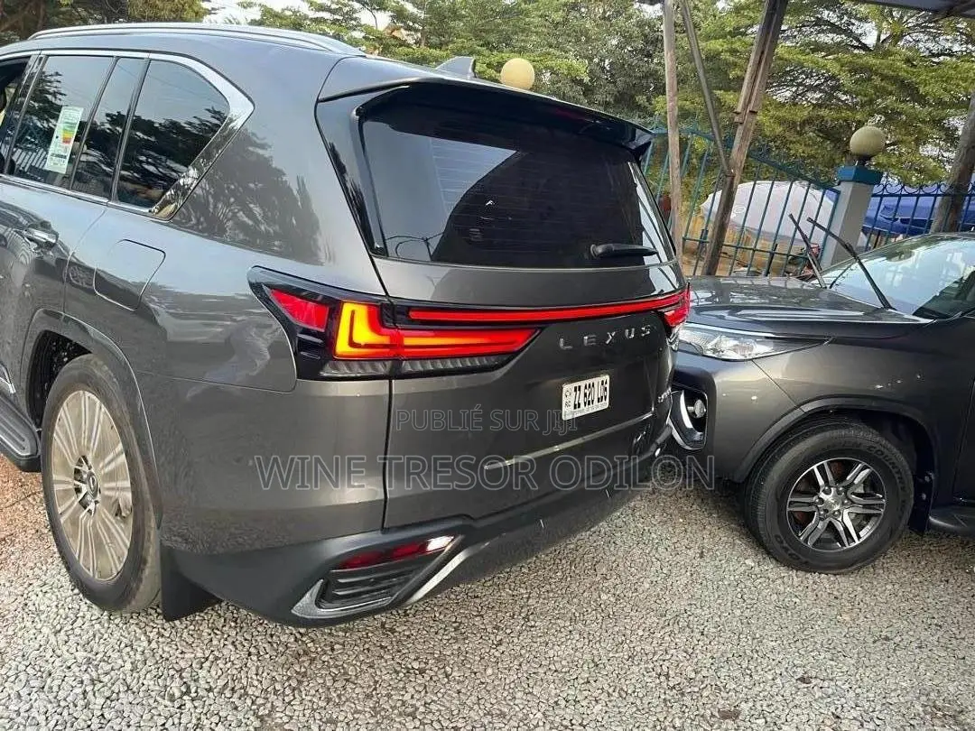 Nouveau Lexus LX 500d 2026 Gris