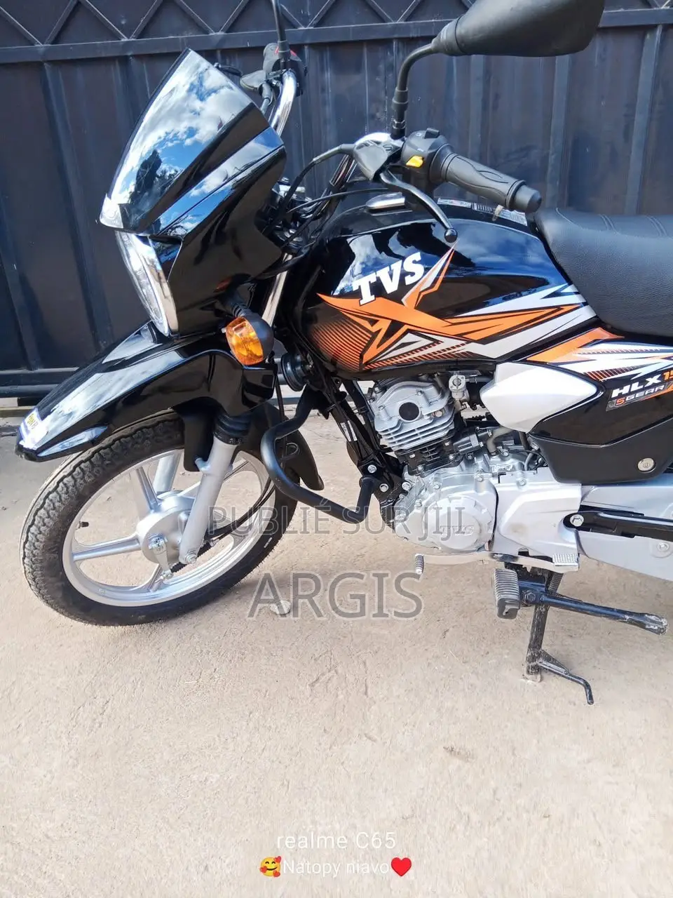 Nouveau TVS HLX 125 2024 Noir