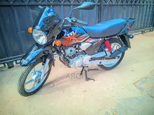 Nouveau TVS HLX 125 2024 Noir