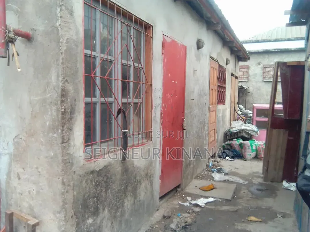 1chbre Maison dans Parcelle À Vendre, Tié-Tié à Vendre