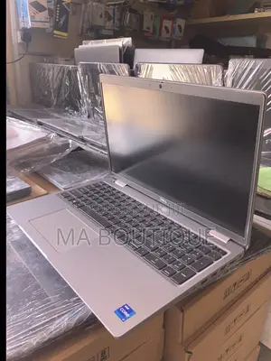 Nouveau Dell Latitude 11 3160 16GB Intel Core i7 SSD 500GB