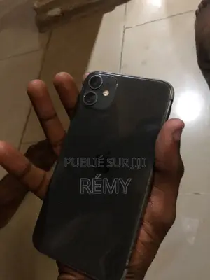 Apple iPhone 11 64 GB Noir