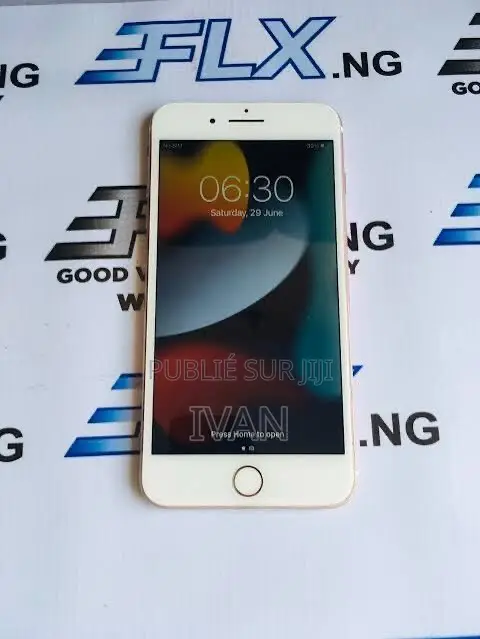 Nouveau Apple iPhone 7 32 GB Rose
