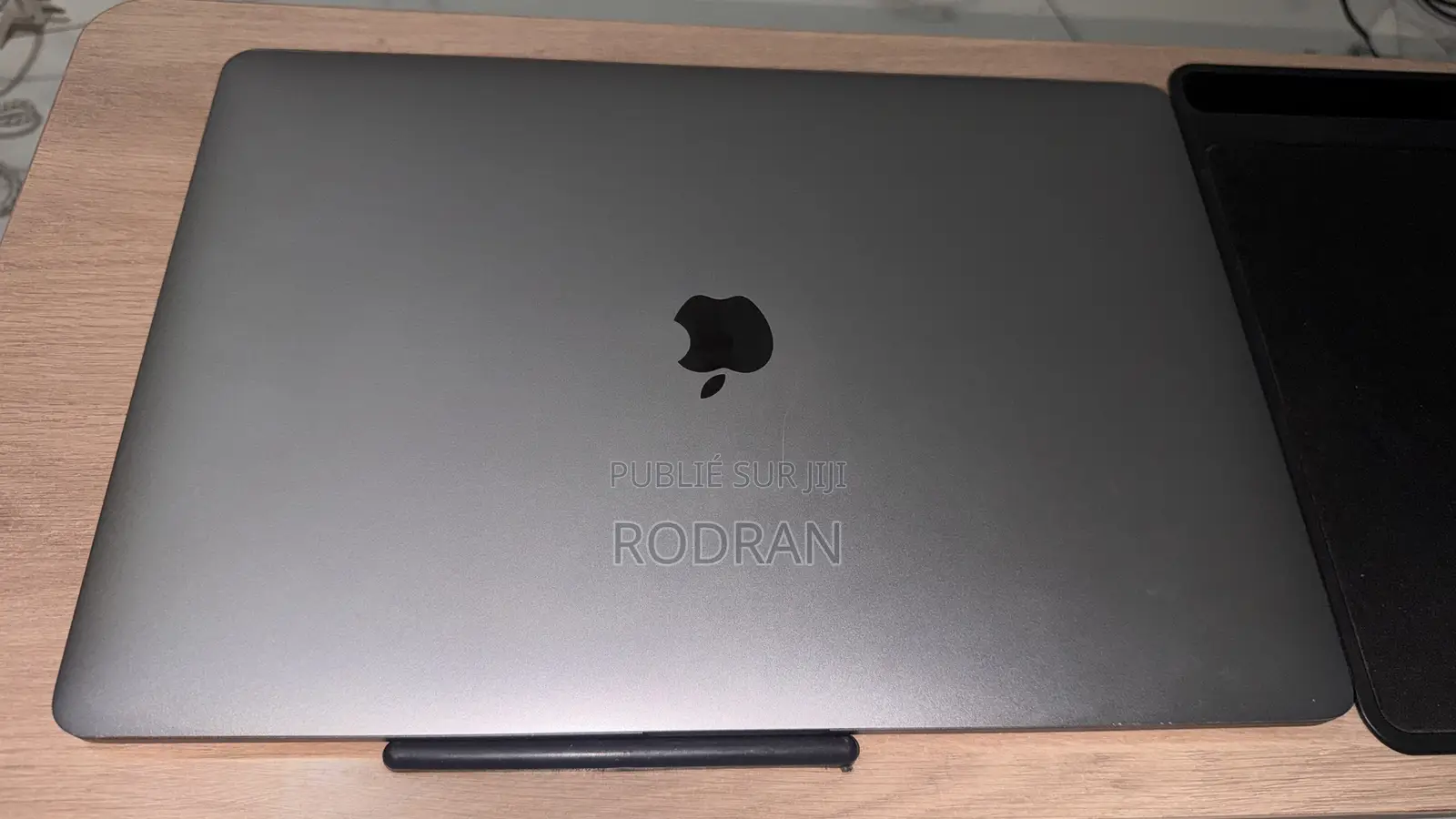 Ordinateur portable Apple MacBook 2018 16GB Intel Core i7 SSD 256GB