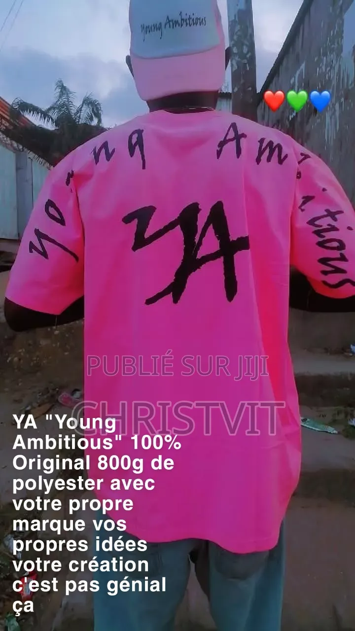 Complet Tee-Shirt Et Chapeau