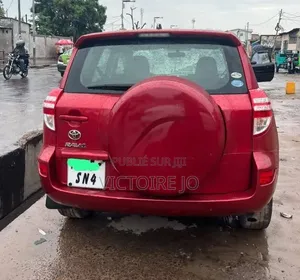 Toyota RAV4 2016 Rouge