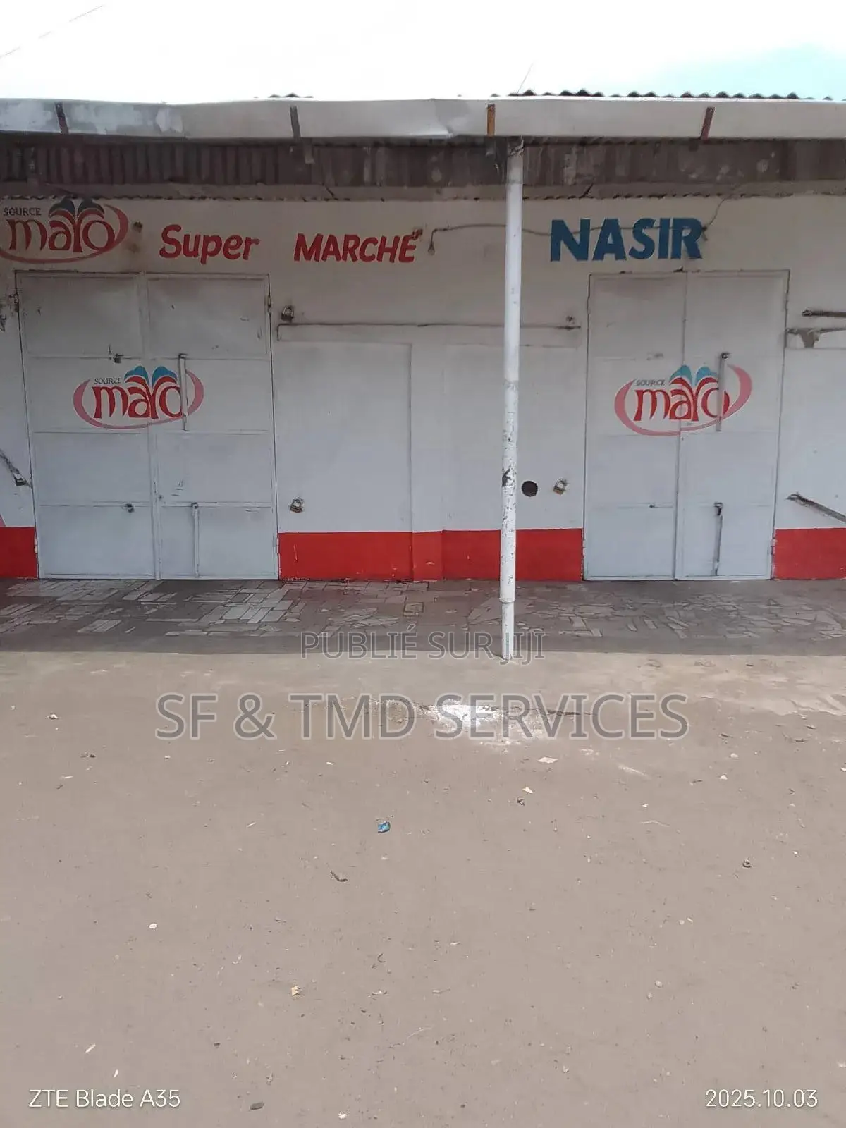 Boutique + Parcelle À Vendre