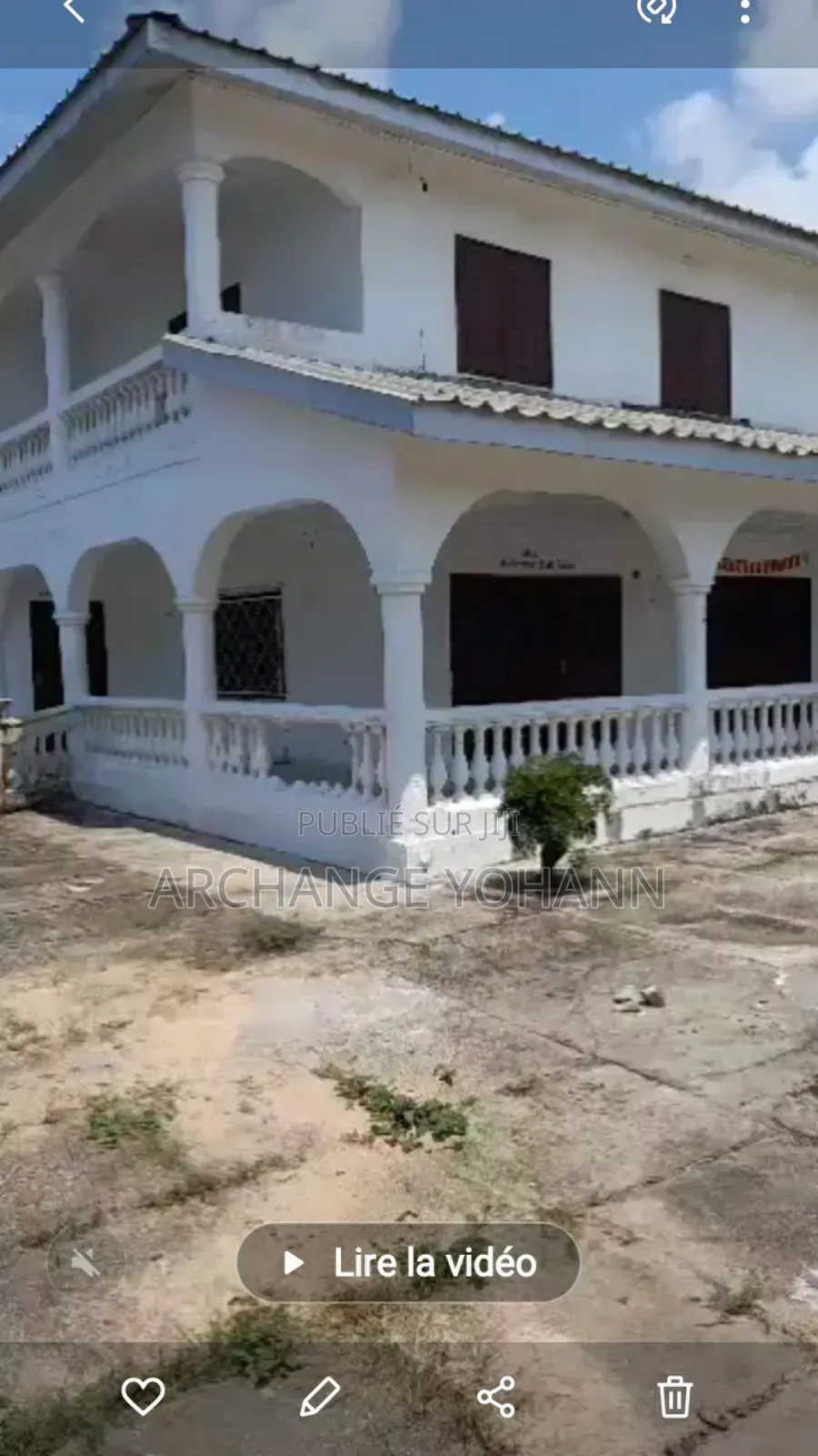 6chbre Villa dans Mvoumvou à Vendre