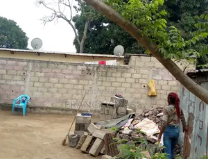 Demi Parcelle À Vendre