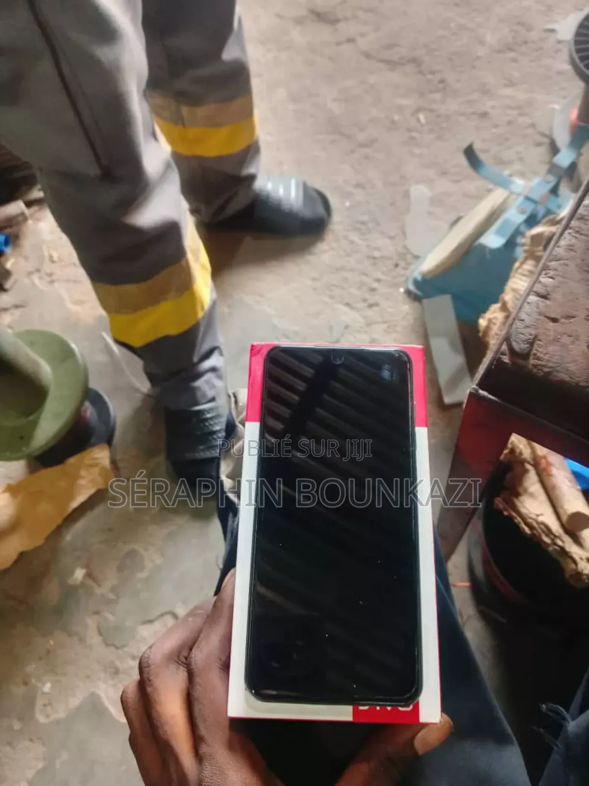 New Oale P1 64 GB Doré