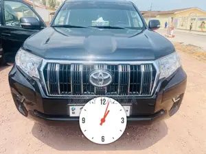Neuf Toyota Land Cruiser Prado 2023 Noir