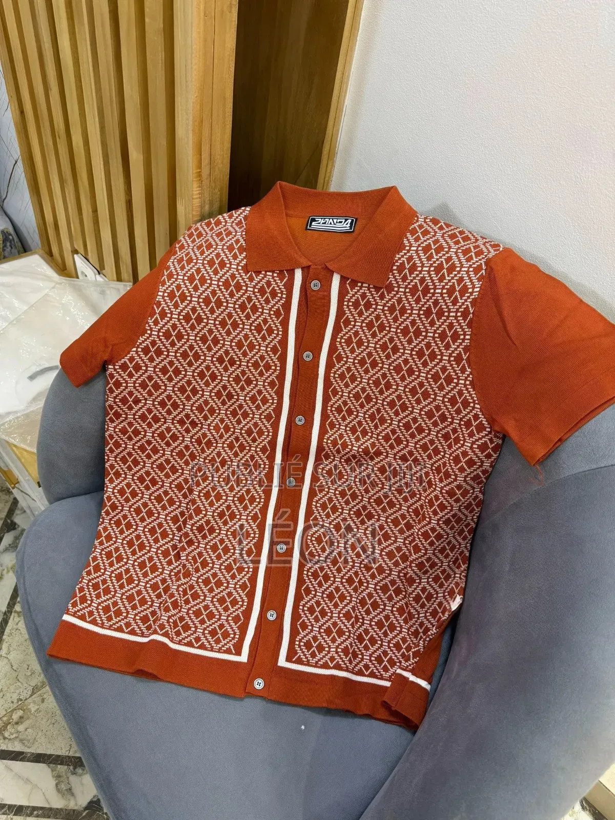 Vêtements De Très Bonnes Qualités À Vendre À Bon Prix en Plus