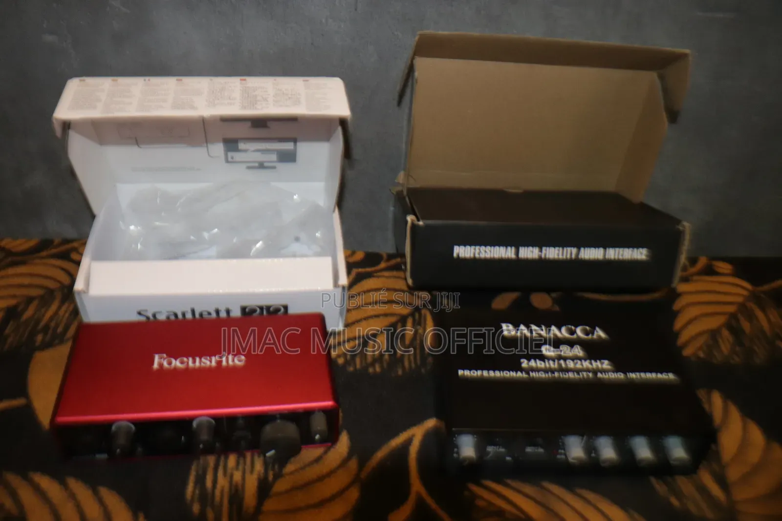 Carte Sons Scarlett Focusrite 2i2 3ème Et Banaca Interfaces Audio