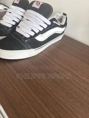 Vans Knu School À Vendre ( Pointure 47)Only Whatsapp