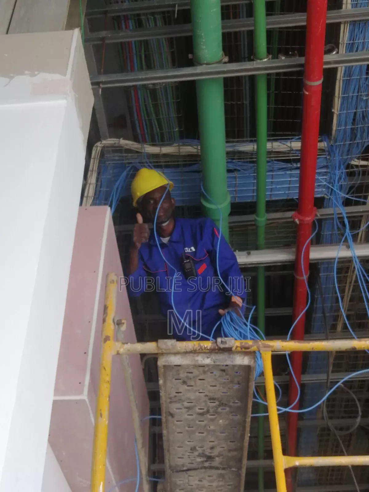 Installation Réseau Informatique Filaire Et d'Interco Grande Distance