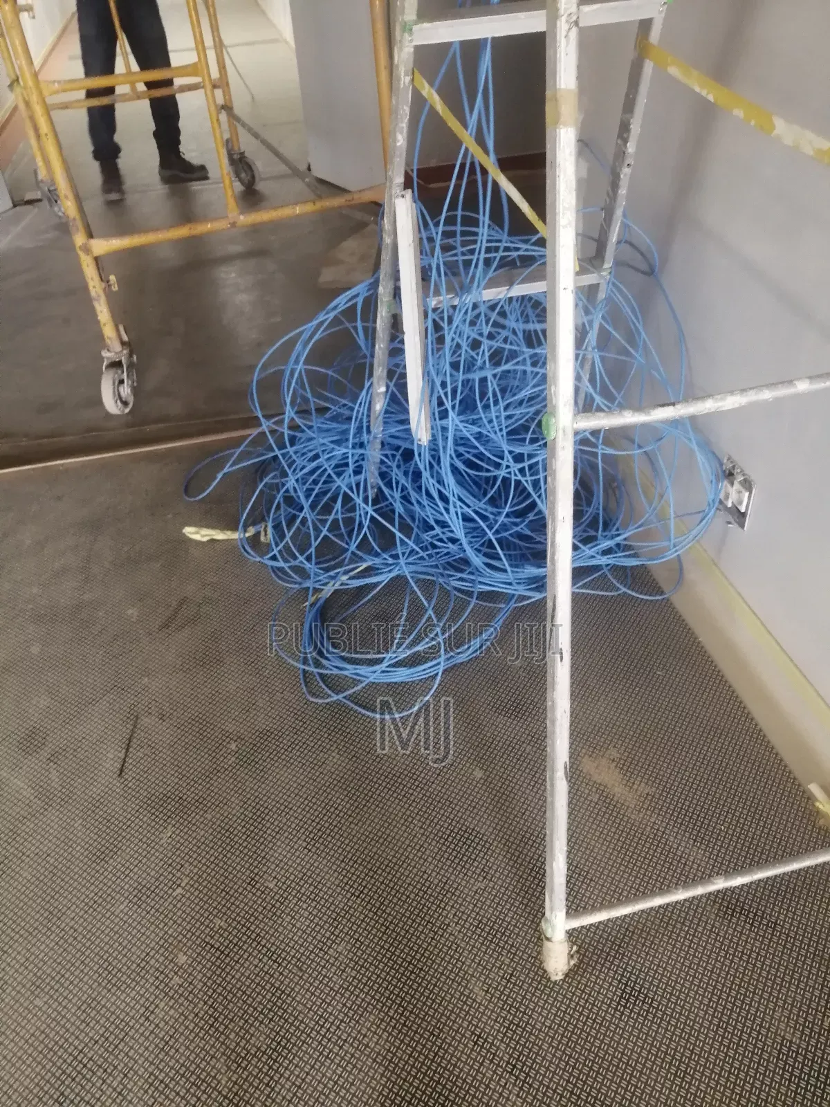 Installation Réseau Informatique Filaire Et d'Interco Grande Distance