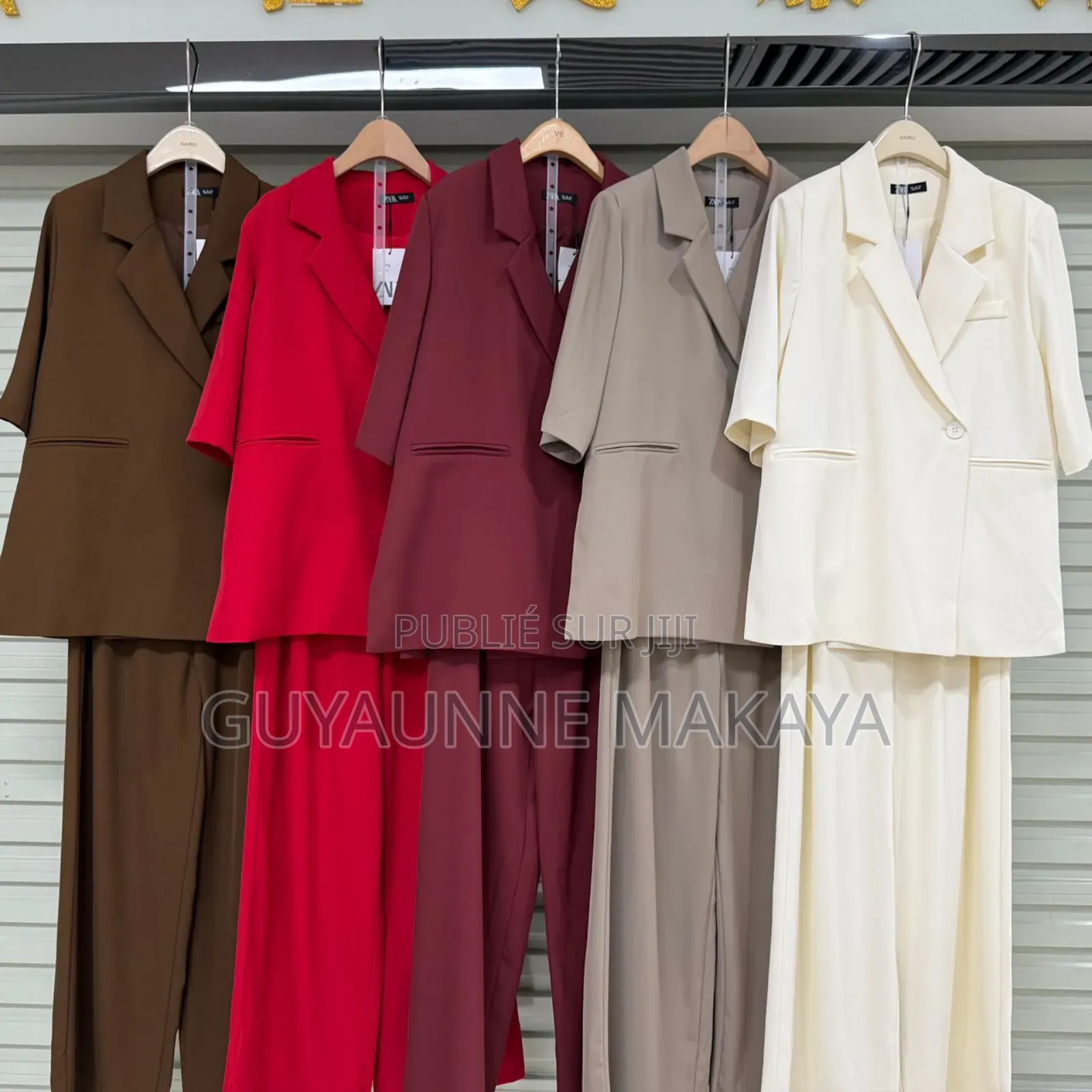 Ensemble Zara One Bouton Disponible À Pointe Noire