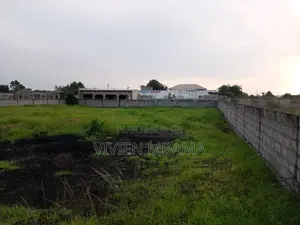 6 Parcelles Jumelees a Vindoulou