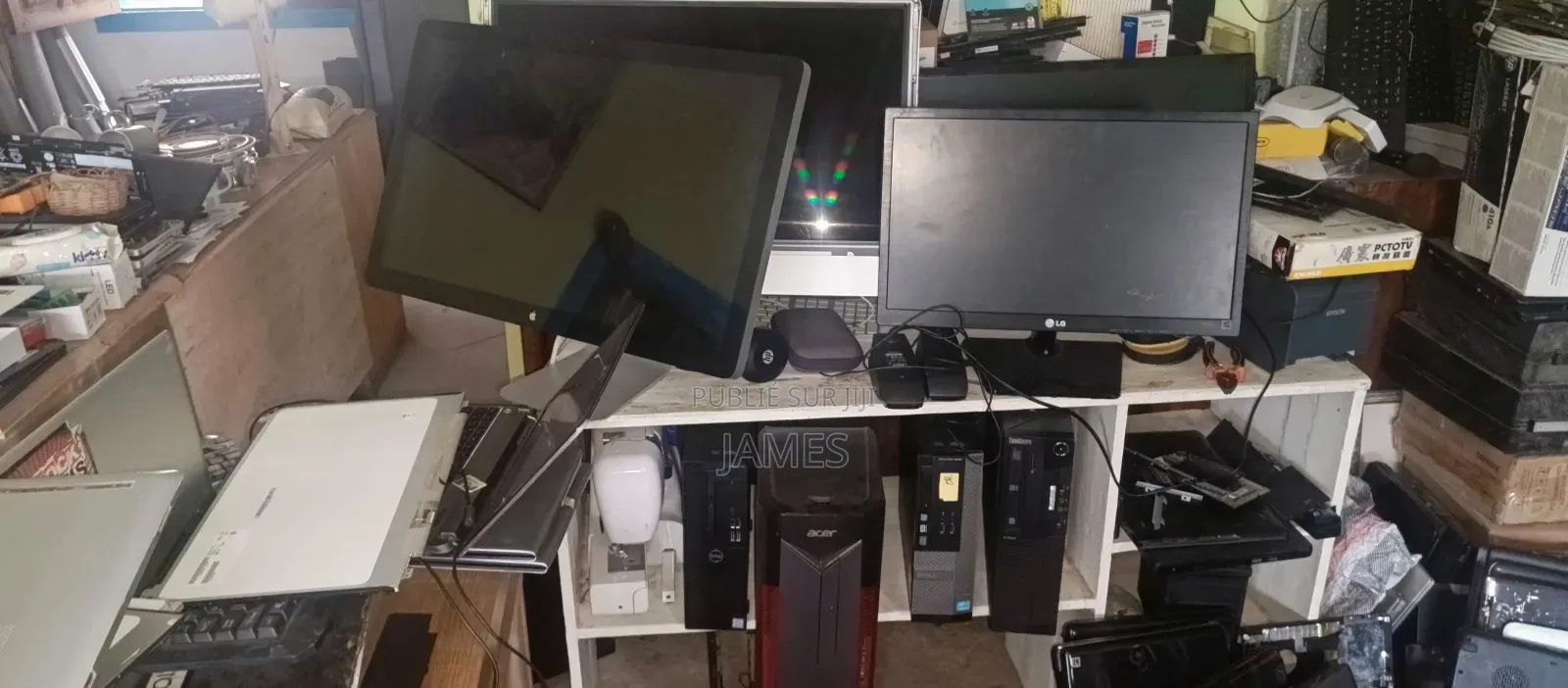 Vente Logiciels, Systèmes Informatiques Aussi Pc Laptop, Bureautiques