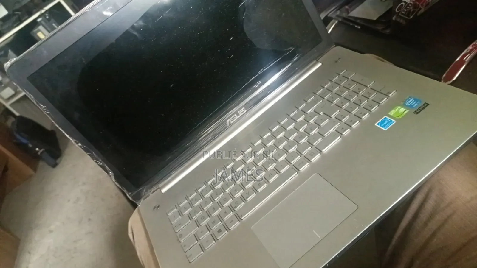 Vente Logiciels, Systèmes Informatiques Aussi Pc Laptop, Bureautiques