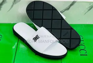 Sandales De Très Bonne Qualité