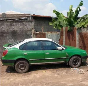 Toyota Corolla X 1.3 2000 Vert