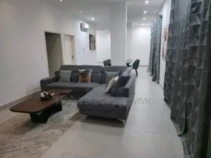 Furnished 2chbre Appartement dans Moïse Business &, Lumumba à Louer