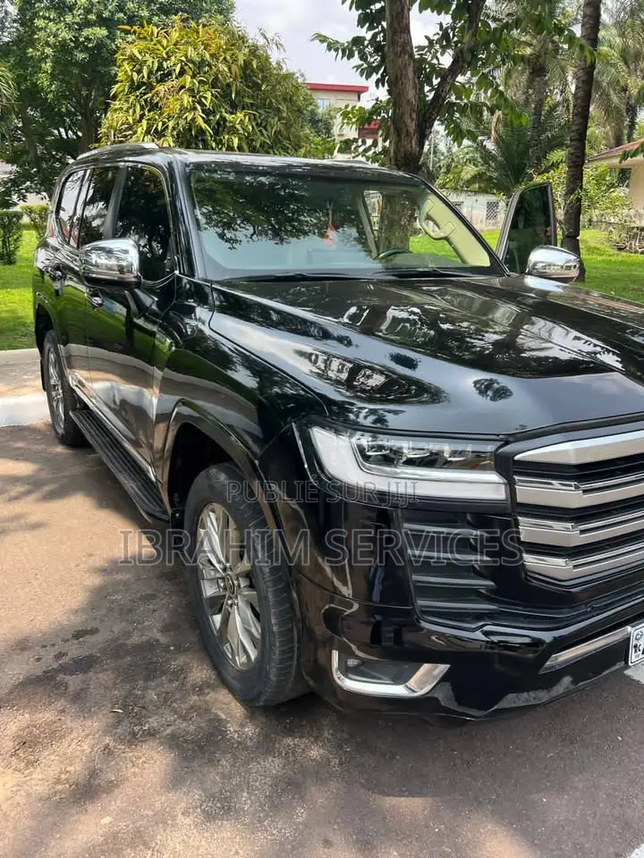 Toyota Land Cruiser 2021 Noir
